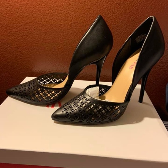 JUST FAB HEELS - Picture 3 of 3